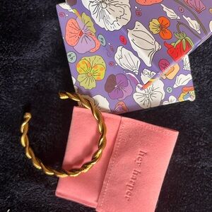 Her Hunter Gold Twisted Bracelet